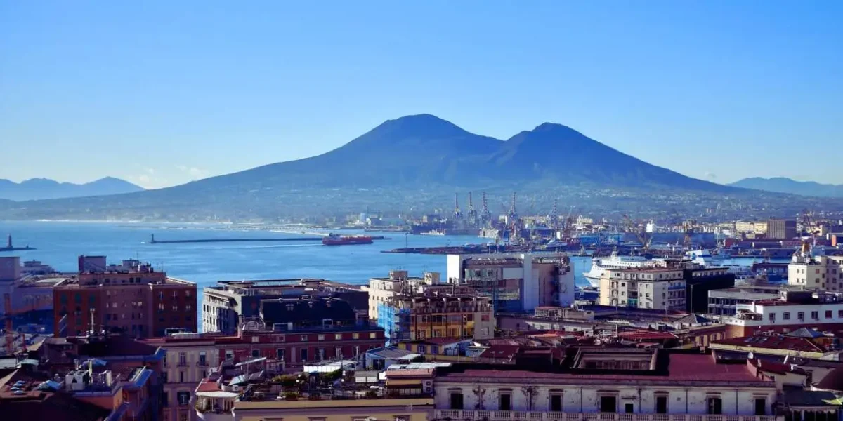 vacanze in Campania estate italiana vacanza al mare golfo di Napoli