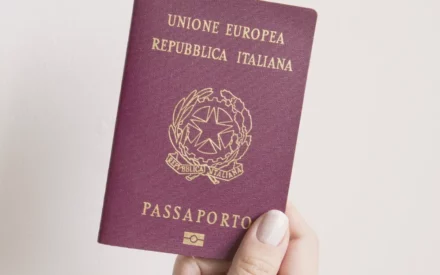 passaporto smarrito cosa fare in italia all'estero documento perso rubato come fare assicurazione viaggio