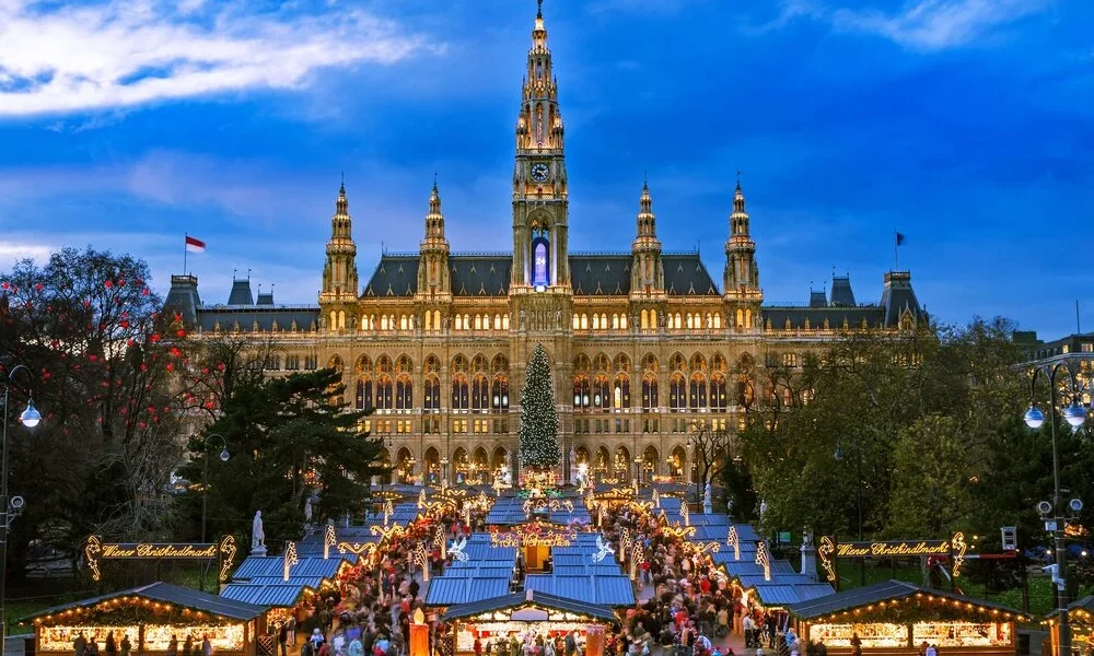 i migliori piu belli e caratteristici mercatini di natale al mondo e in europa Christkindlmarkt in Vienna mercatino di natale minor hotels