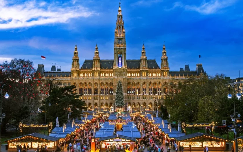 i migliori piu belli e caratteristici mercatini di natale al mondo e in europa Christkindlmarkt in Vienna mercatino di natale minor hotels